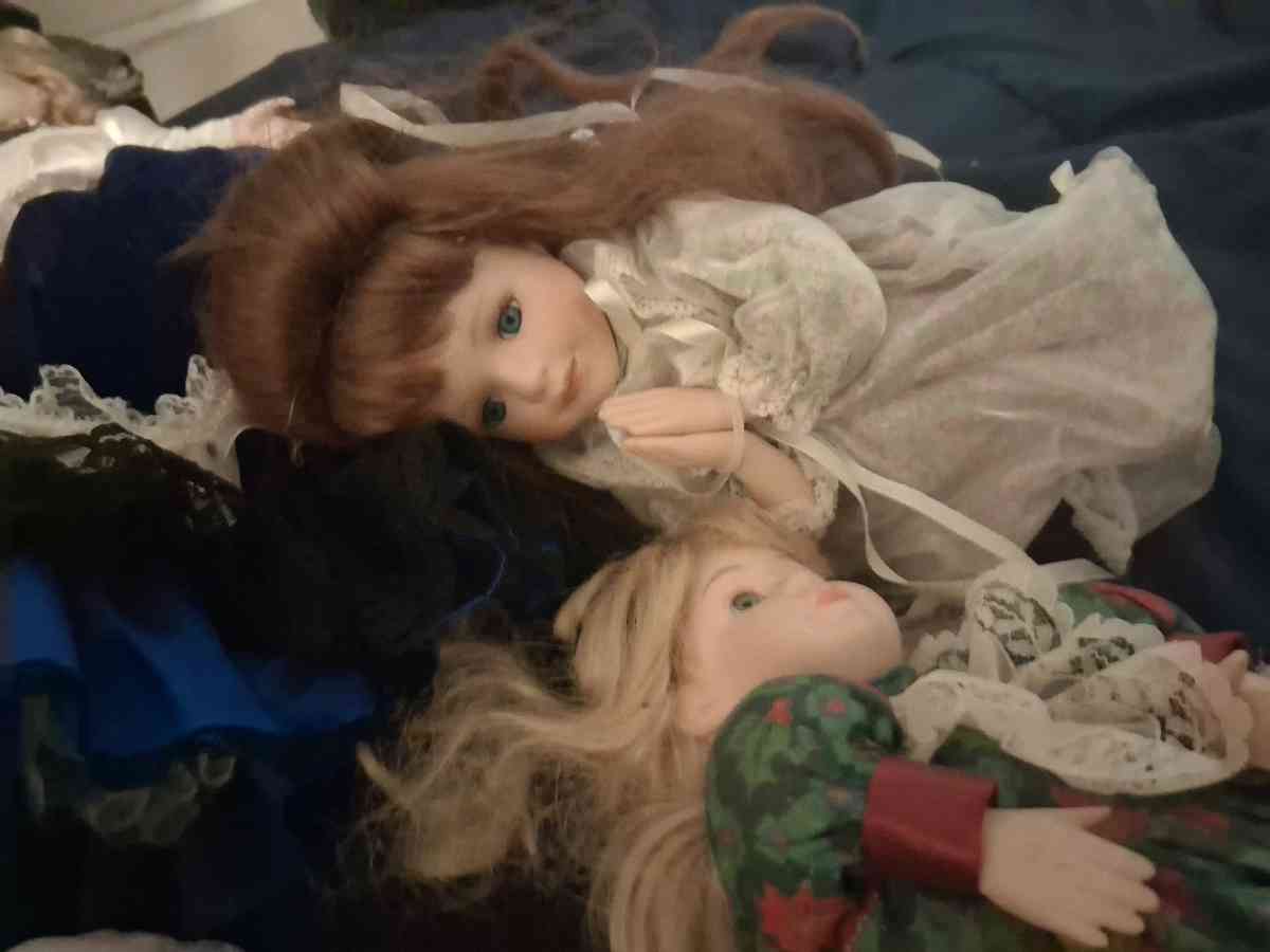 vintage ceramic dolls - Manchester, New Hampshire - FleaMarketBay