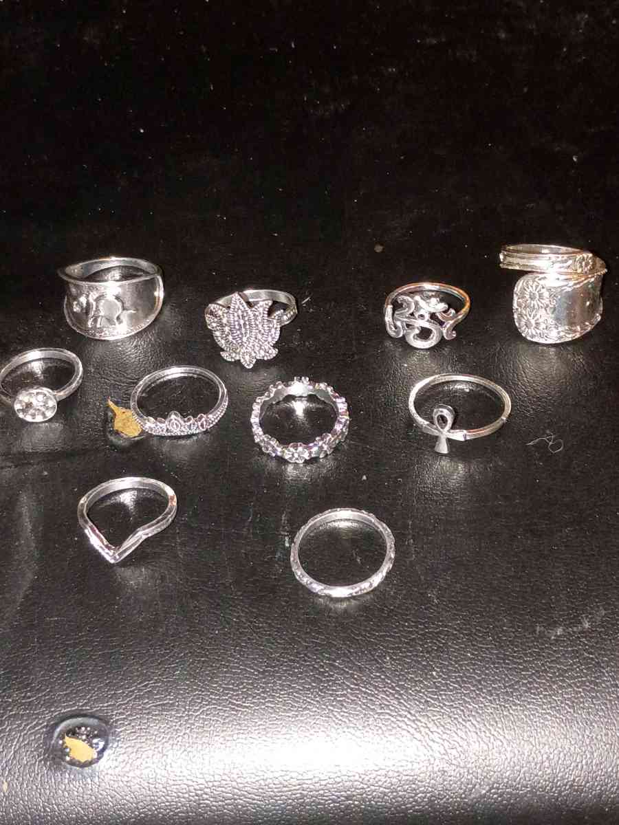 lot of 10 rings - Cleveland, Tennessee