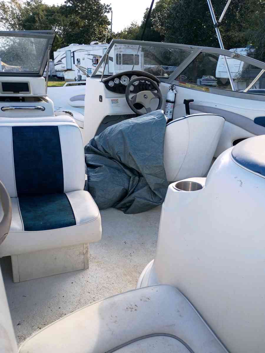 stingray boat - Foley, Alabama - FleaMarketBay