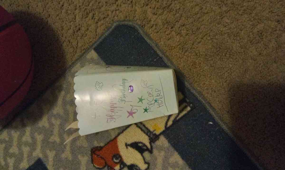 67 Popcorn holder - Traverse City, Michigan - FleaMarketBay