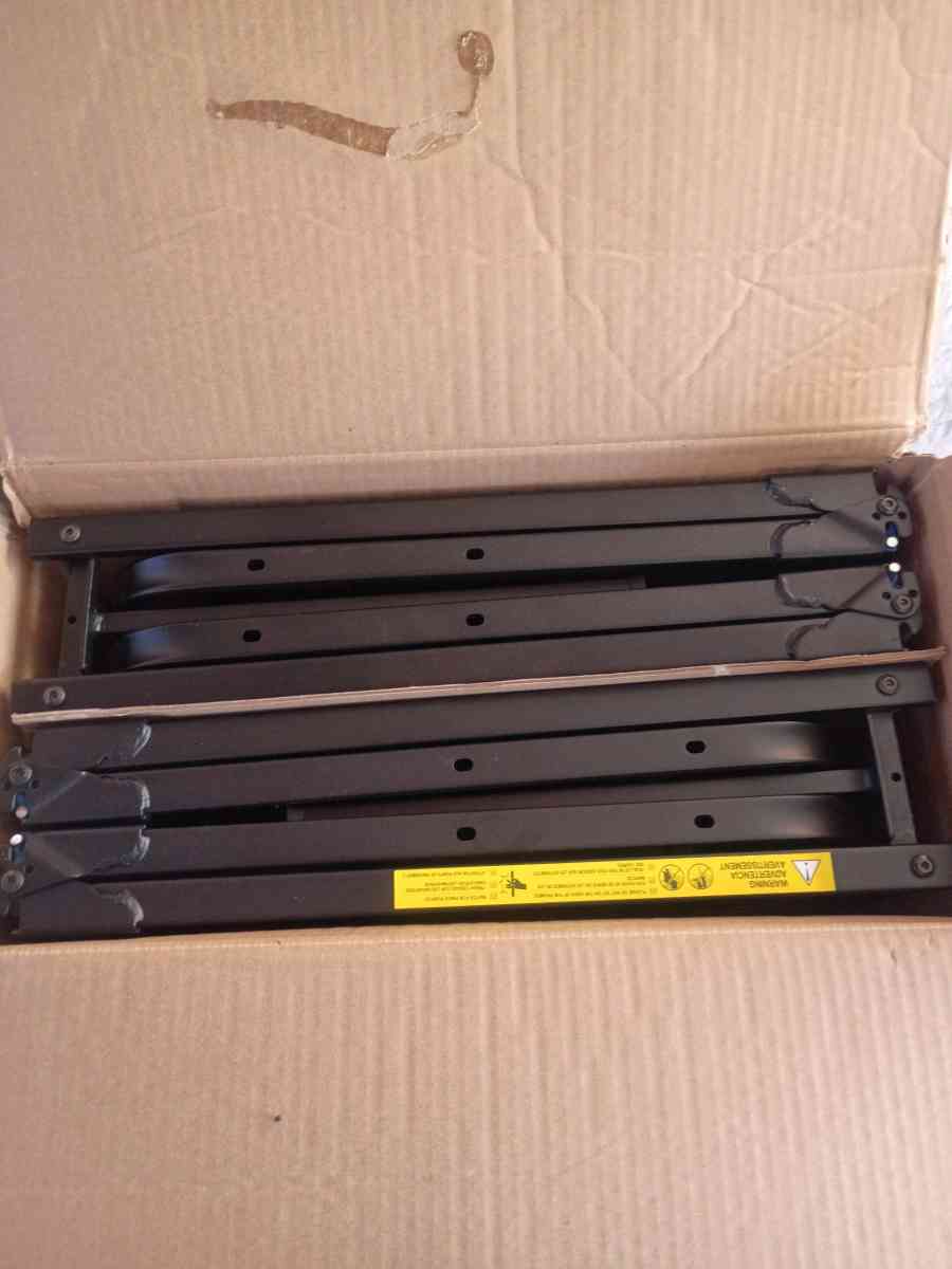 queen platform bed frame - Apopka, Florida - FleaMarketBay