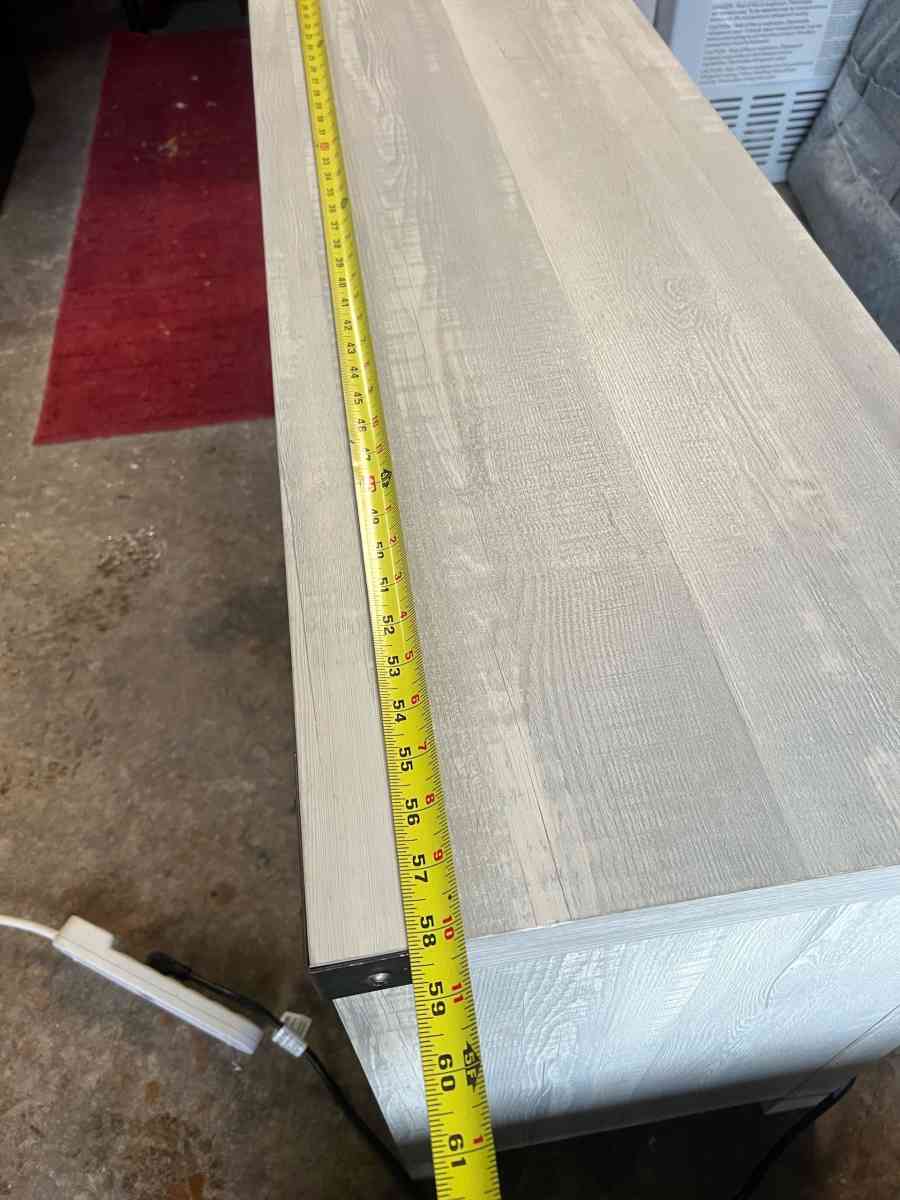 mueble para TV y chimenea en buen estado - Addieville, Illinois - FleaMarketBay