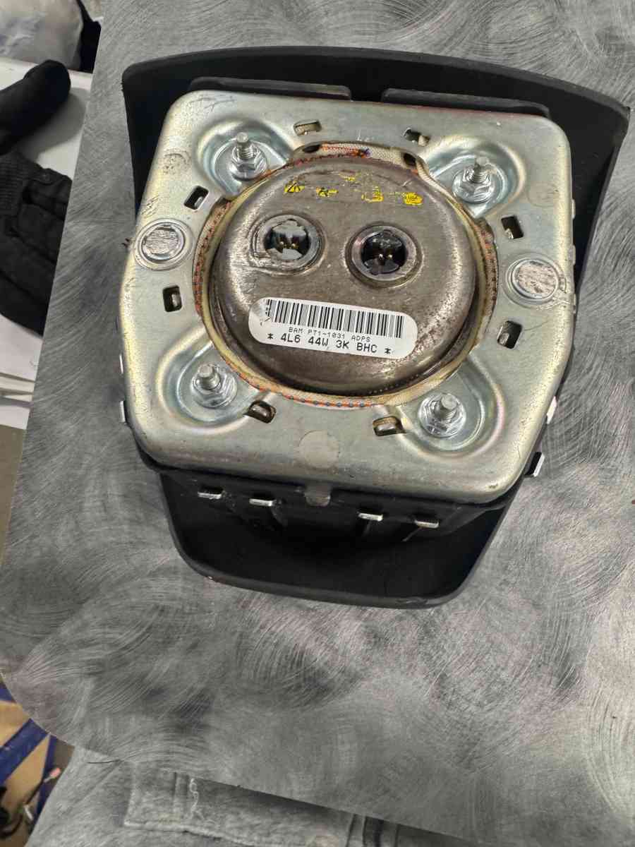 k and k auto parts martinsville Rd Bellevill mI - Belleville, Michigan - FleaMarketBay