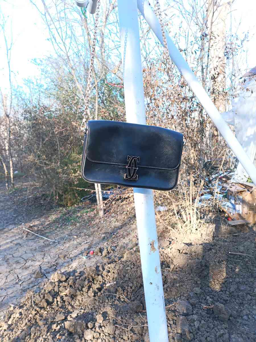 Cartier cross body mini purse - Irving, Texas - FleaMarketBay