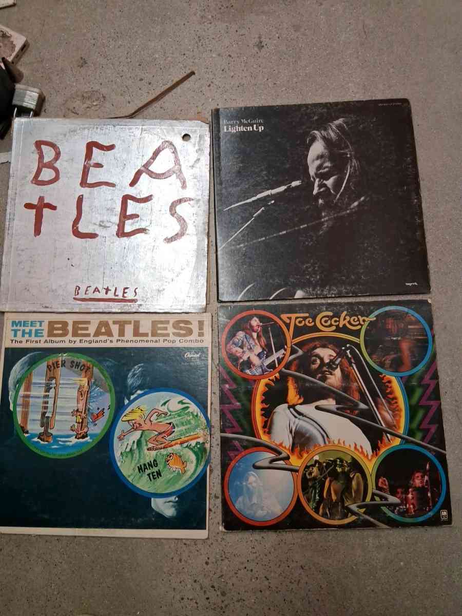 im selling records - Ventura, California - FleaMarketBay