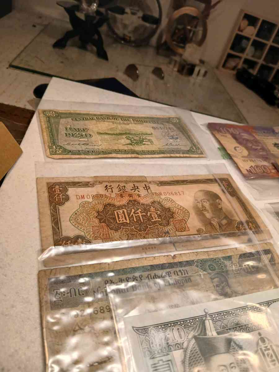 Collectable Money Lot - Milton, Florida - FleaMarketBay