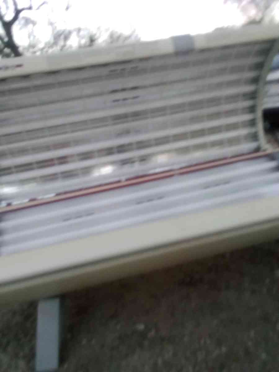 tanning bed - Cleveland, Texas - FleaMarketBay