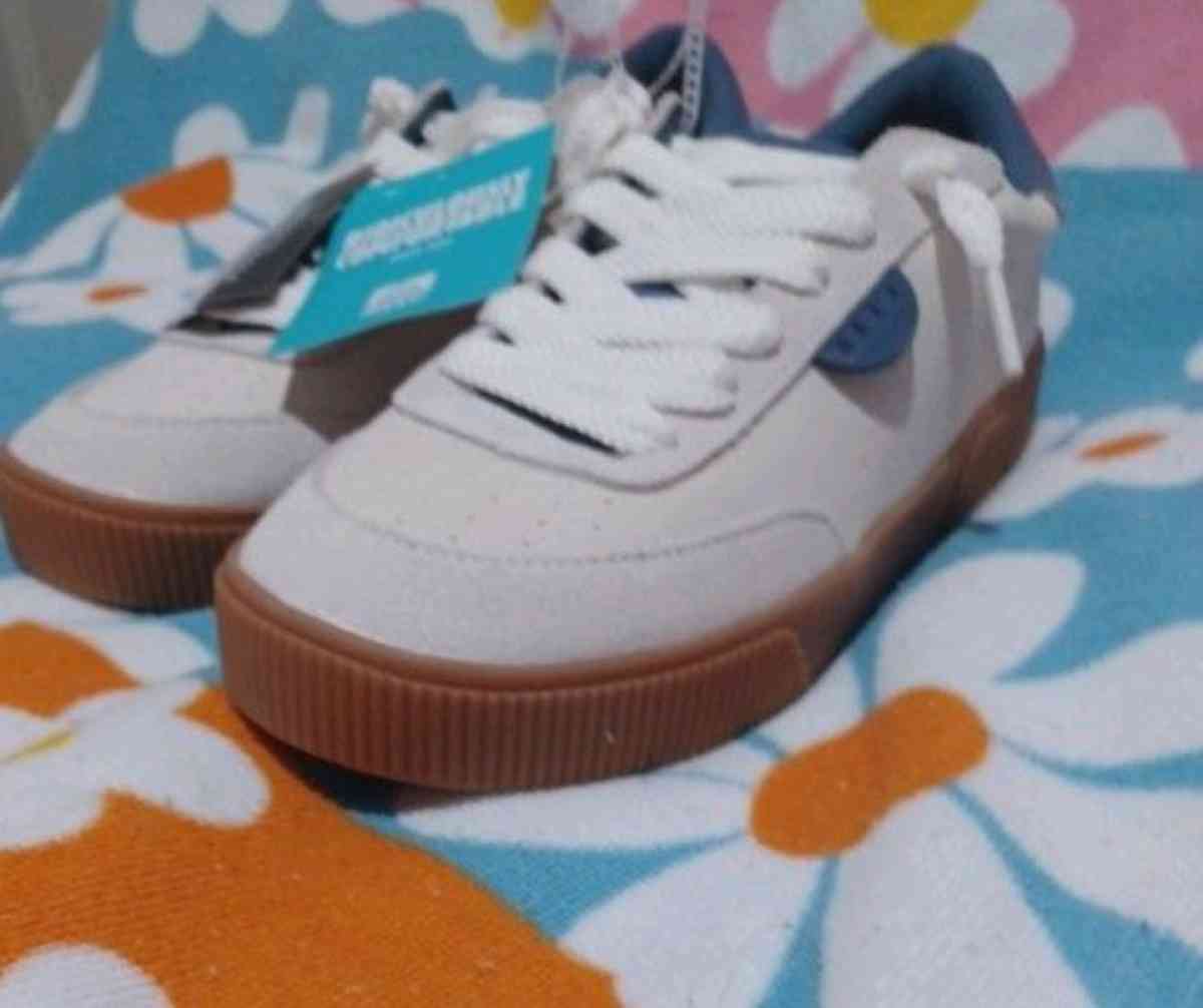 REEF SHOES - Lewisville, Texas - FleaMarketBay