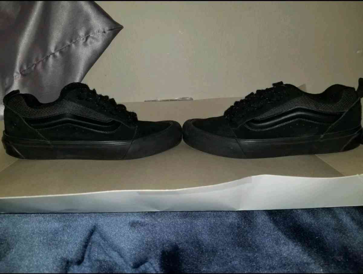 Vans KNU SKOOL SIZE 6 5 GS BOYS - Chicago Ridge, Illinois - FleaMarketBay