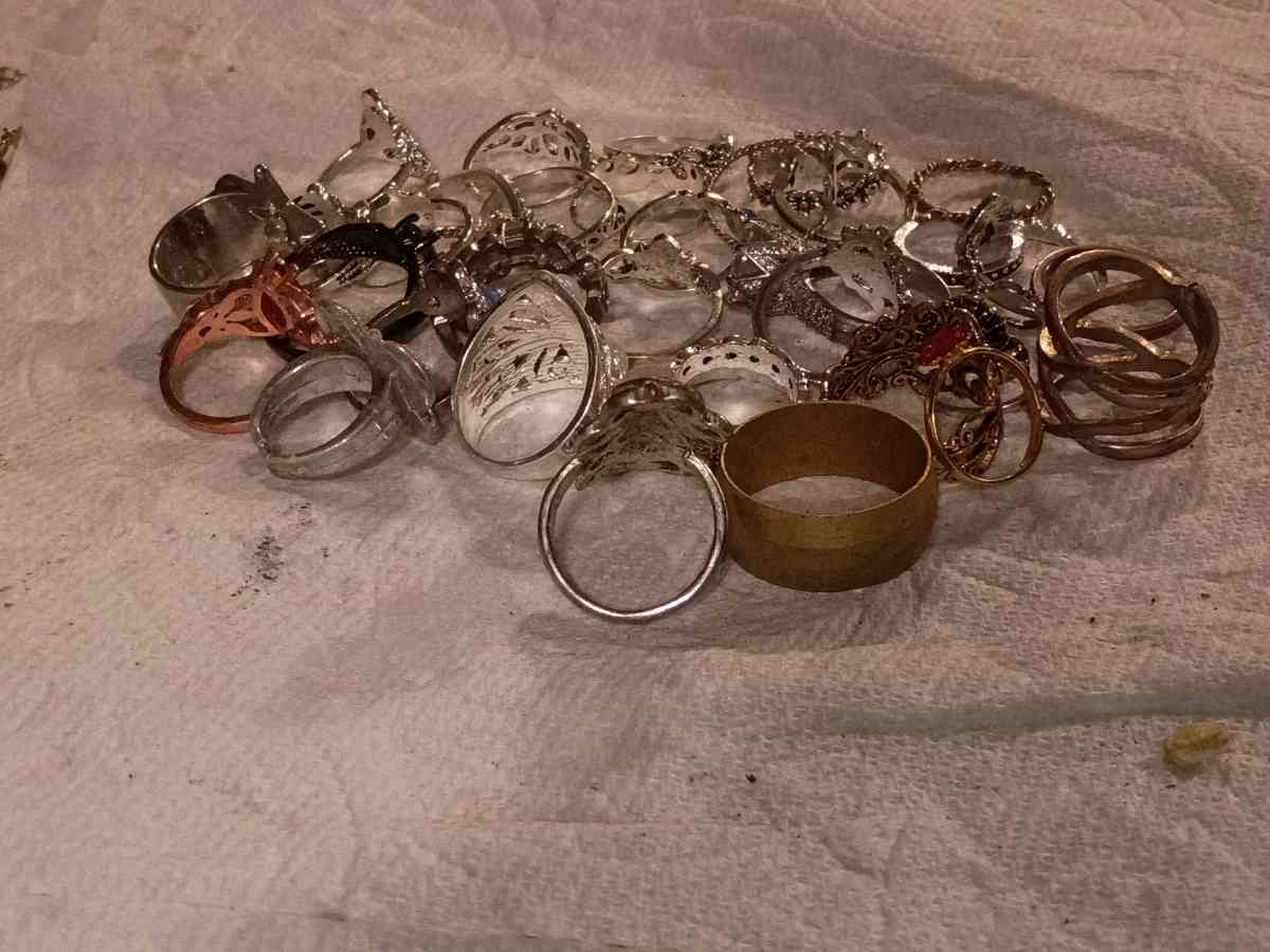 ring bundle - Clatskanie, Oregon - FleaMarketBay