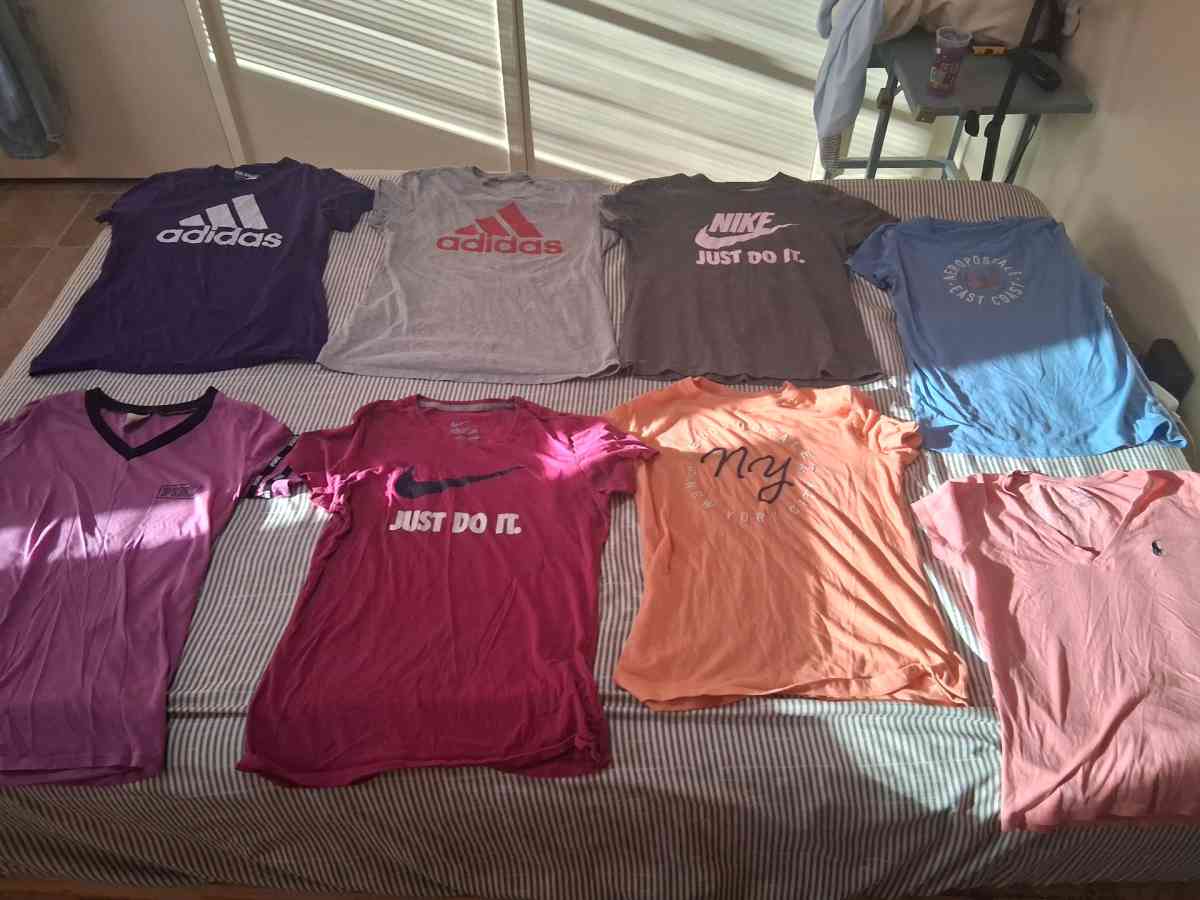 wemons Nike clothes bundle sz sm