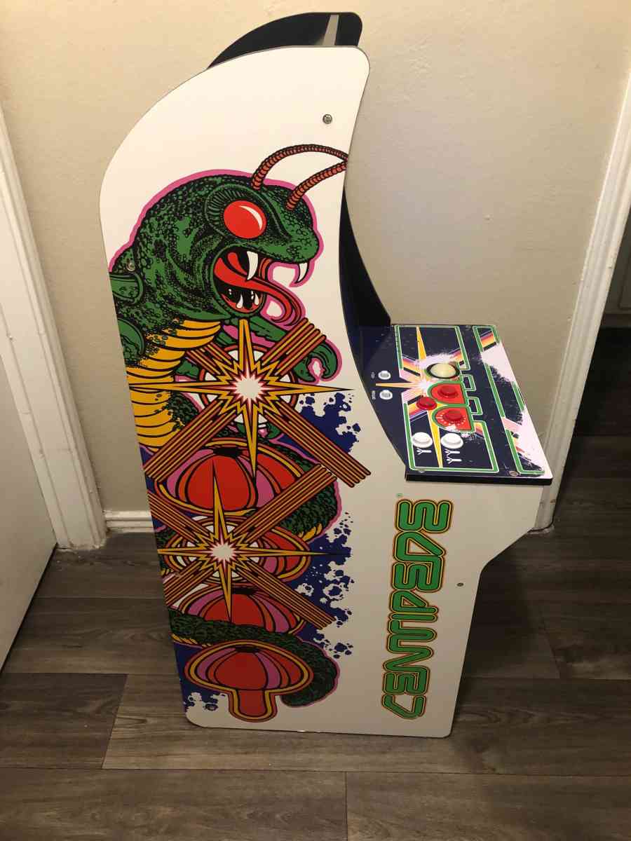 Arcade Centipede Game Console - Waxahachie, Texas - FleaMarketBay