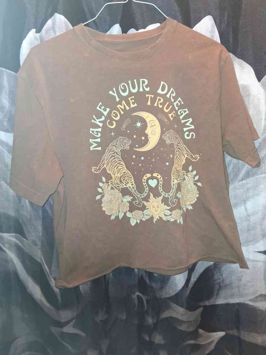 womens crop top graphic tee - Fort Worth, Texas