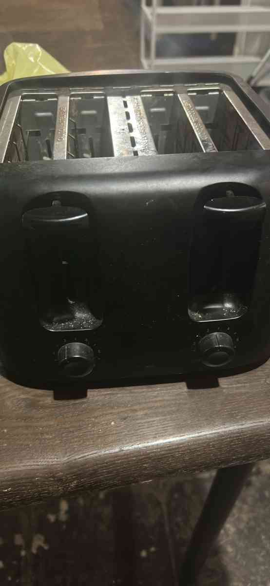 toaster - Black, Missouri