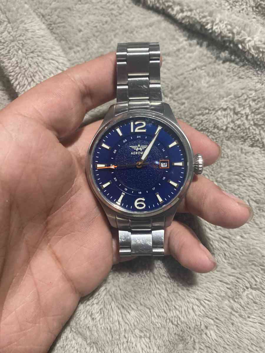 This is an Aeromat Airspeed Azure stainless steel mens 44mm - Phoenix, Arizona - FleaMarketBay