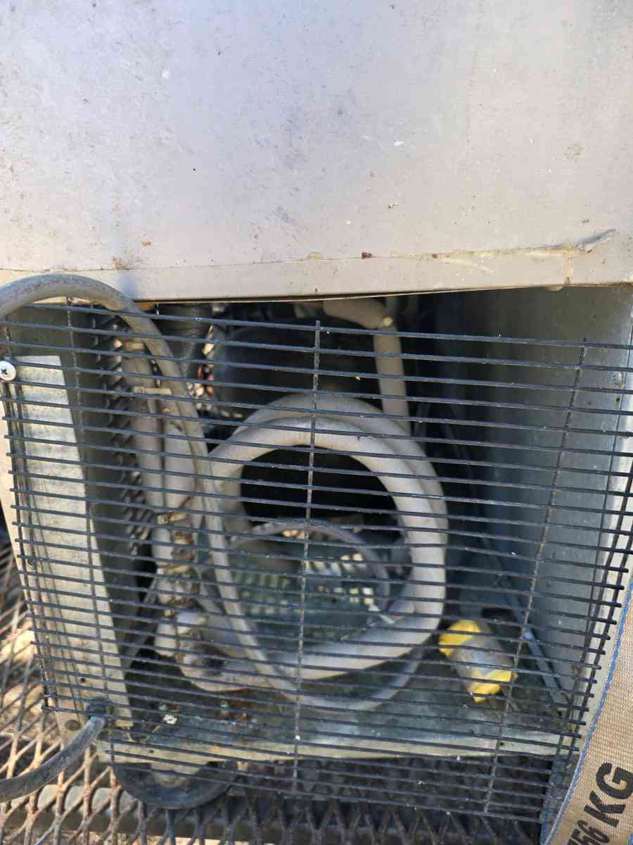 Prep Line Cooler still works - Citra, Florida - FleaMarketBay