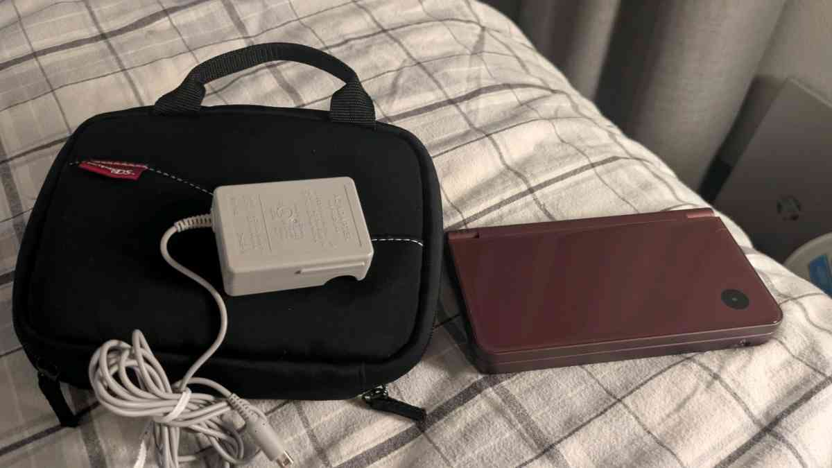 Red Nintendo DSi XL with Case - Danvers, Massachusetts - FleaMarketBay