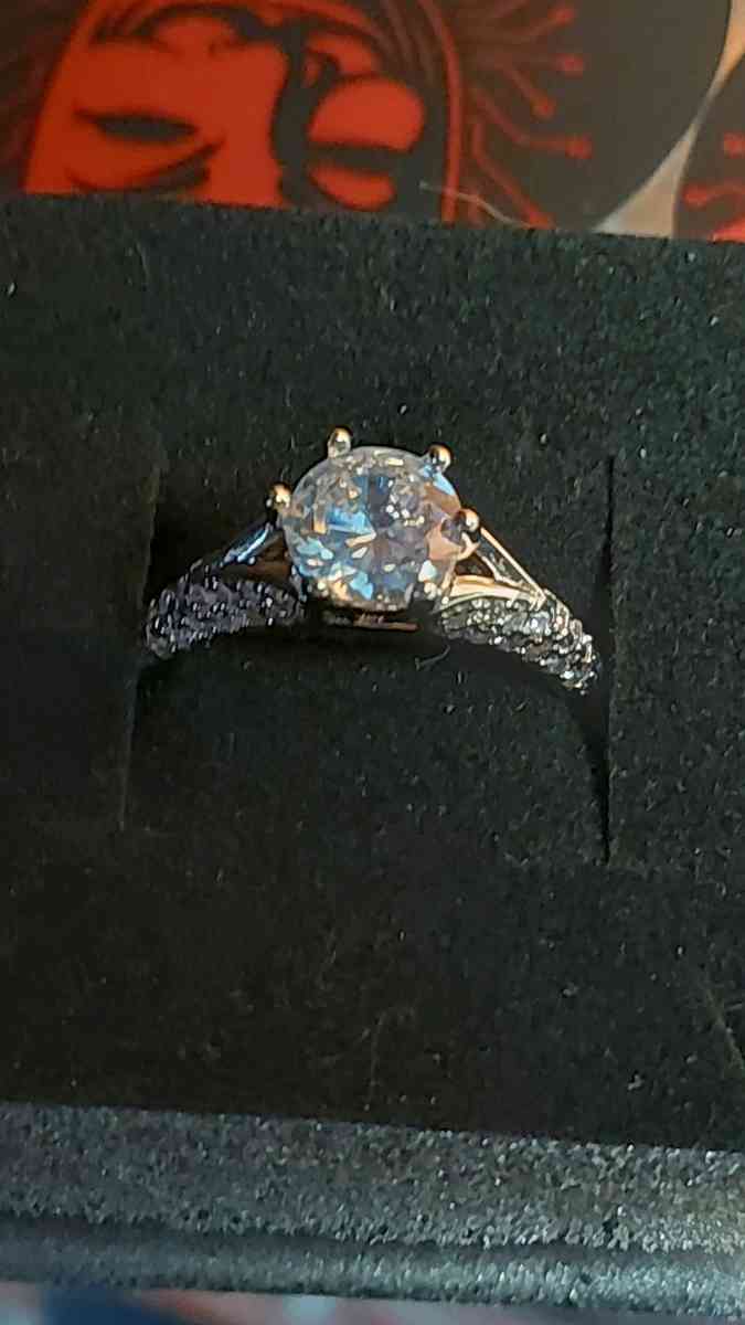 1ct moissanite diamond s925 ring - Knoxville, Tennessee