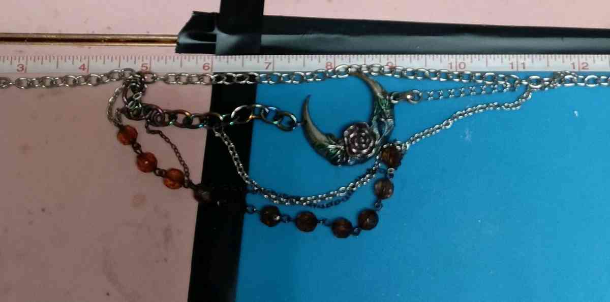 multiple chains moon stars and brown accent beads - Lufkin, Texas