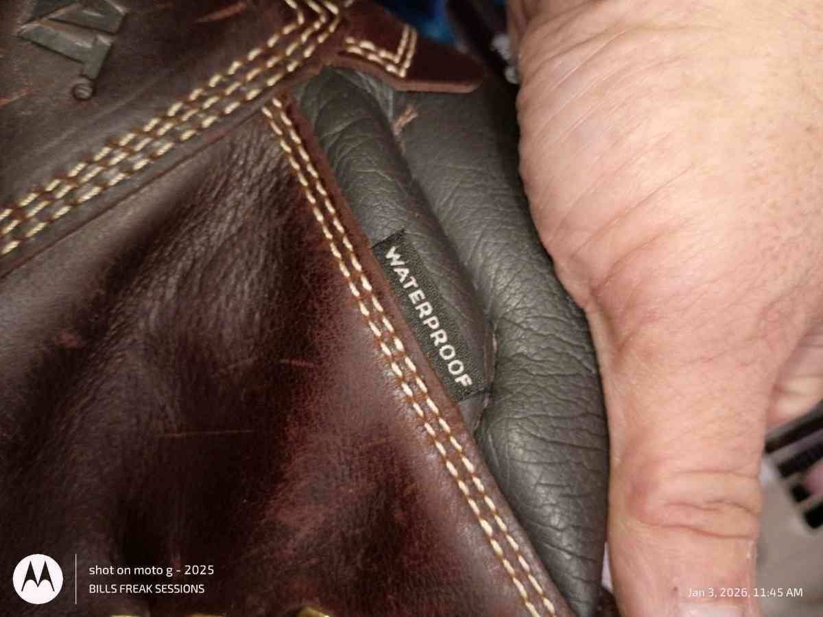 CATERPILLAR WORK BOOTS BRAND NEW WORN ONCE - Battle Creek, Michigan - FleaMarketBay