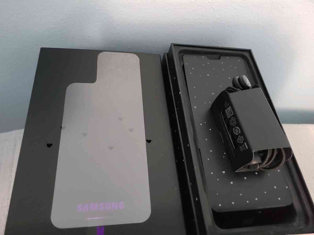 BTS S20 BUNDLE - Birmingham, Alabama - FleaMarketBay