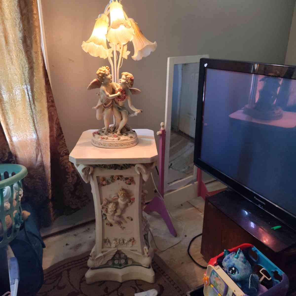 Angel Lamp with stand