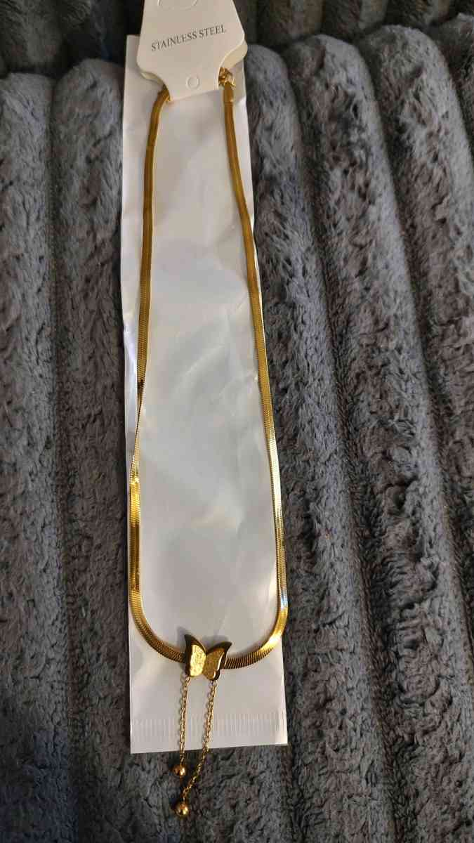 necklaces   10 dollars each