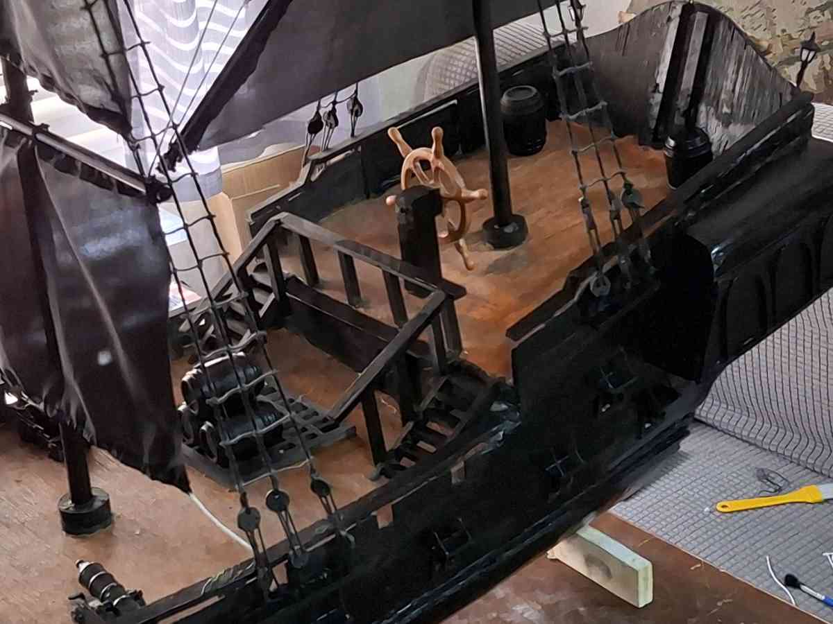 un barco de madera - Lehigh Acres, Florida - FleaMarketBay