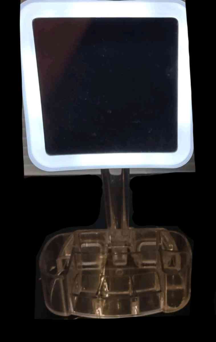 Lighted Makeup Mirror - Decatur, Illinois