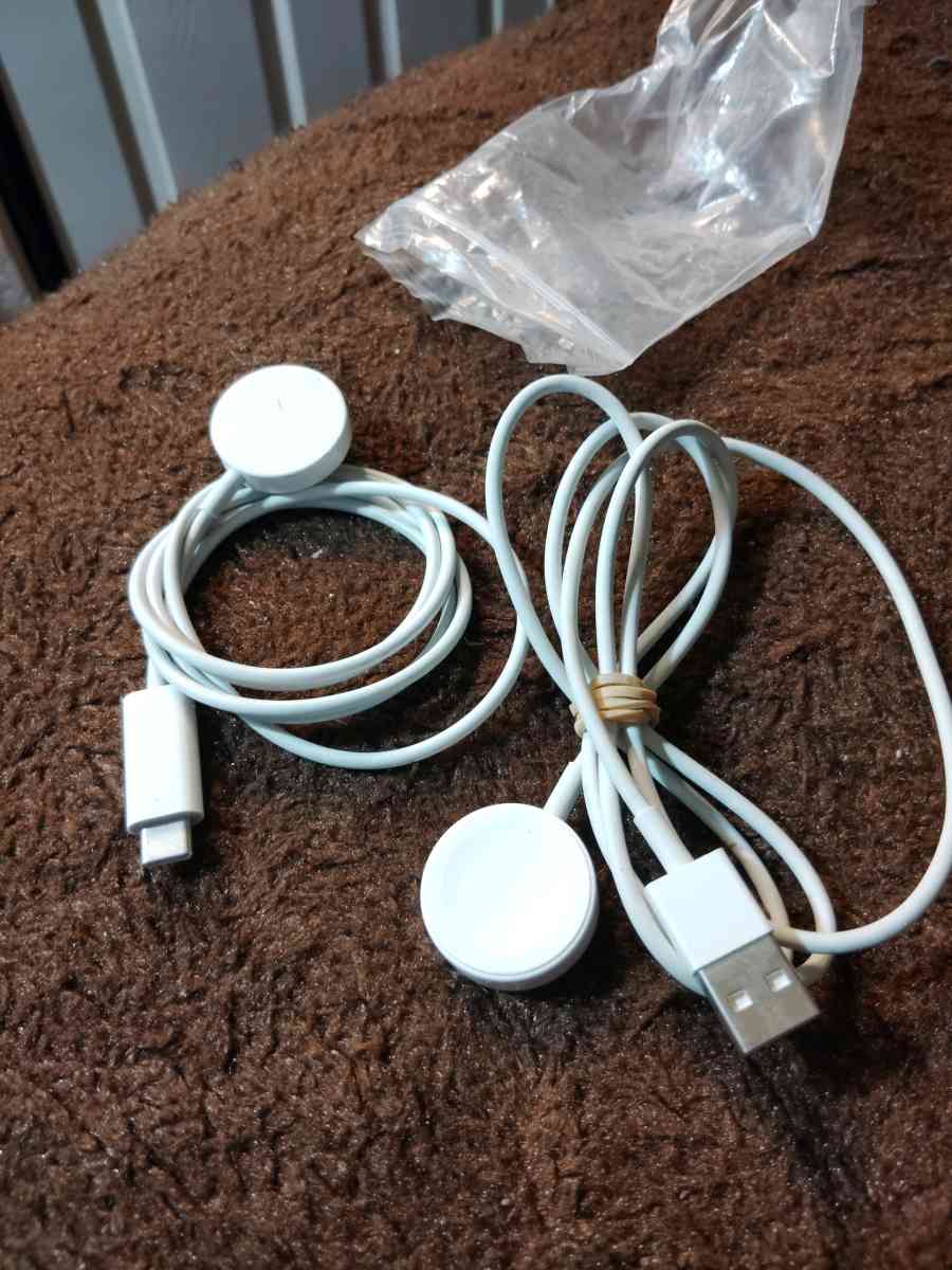 apple watch magnet charger N apple airpods3 left side - North Hills, California