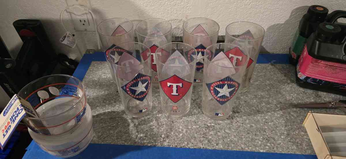 Texas Rangers 1993 glassware - Quinlan, Texas - FleaMarketBay