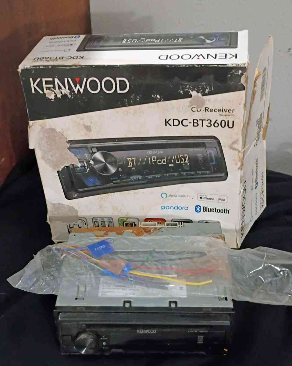 Kenwood KDBT360U car stereo - Park Rapids, Minnesota