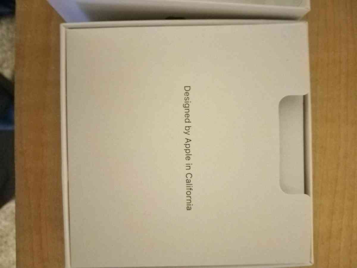 Earbuds 3 - Anchorage, Alaska - FleaMarketBay