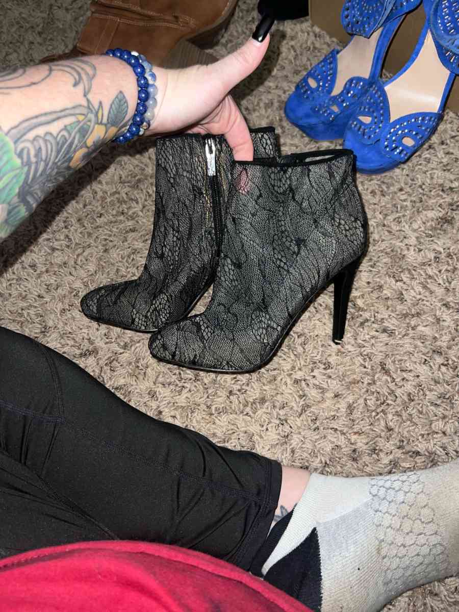 Jessica Simpson Lace Heeled Booties - Lithia Springs, Georgia