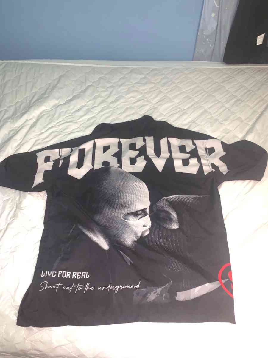 Forever designer button down graphic tee - Tampa, Florida