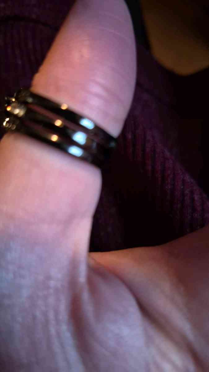 NEW flower and leaf 3pc ring set size 9 - New Baltimore, Michigan - FleaMarketBay