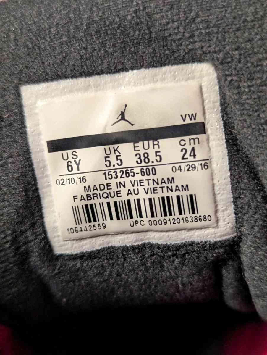 Boys Air Jordan 12 Retro Sneakers - Monroe, North Carolina - FleaMarketBay