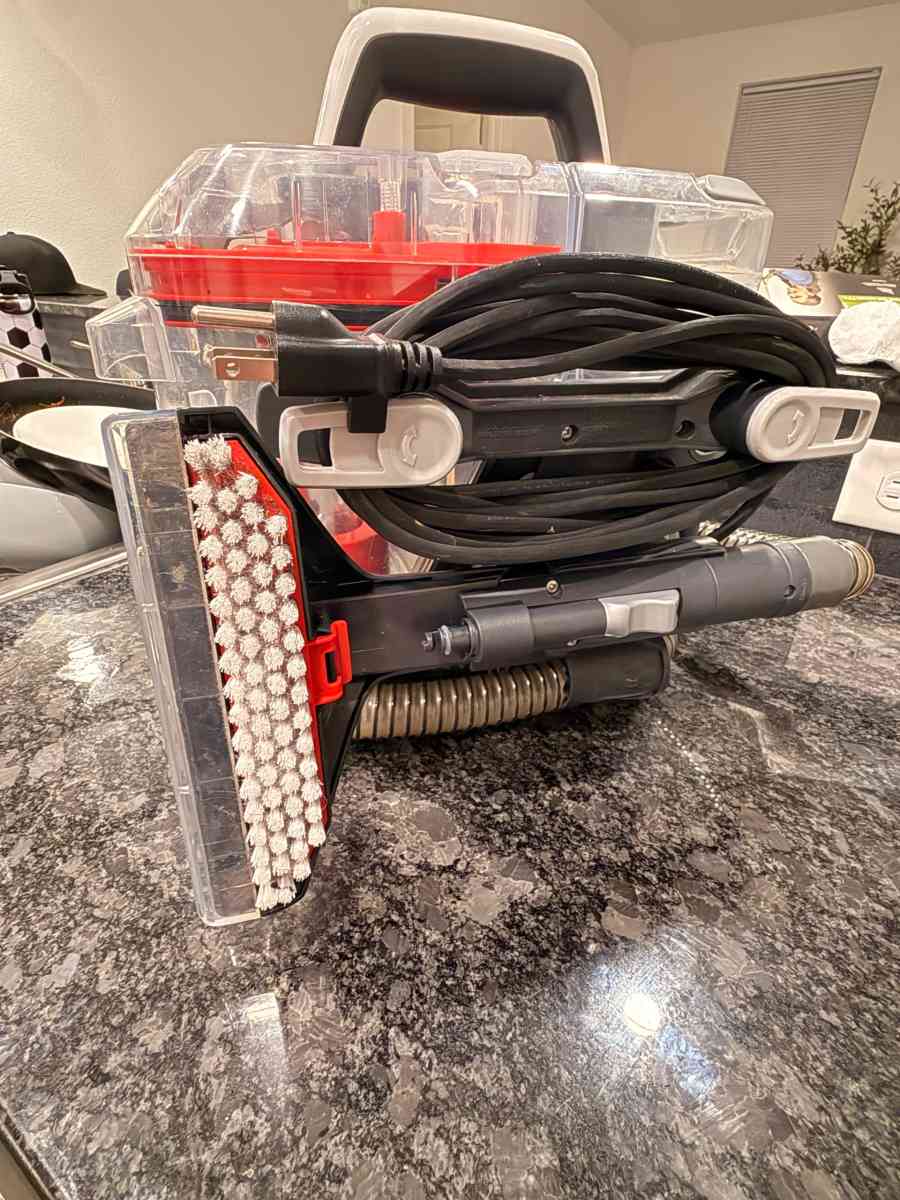 Hoover FH14050  Limpiador de manchas alfombras y tapicera - Abilene, Texas - FleaMarketBay