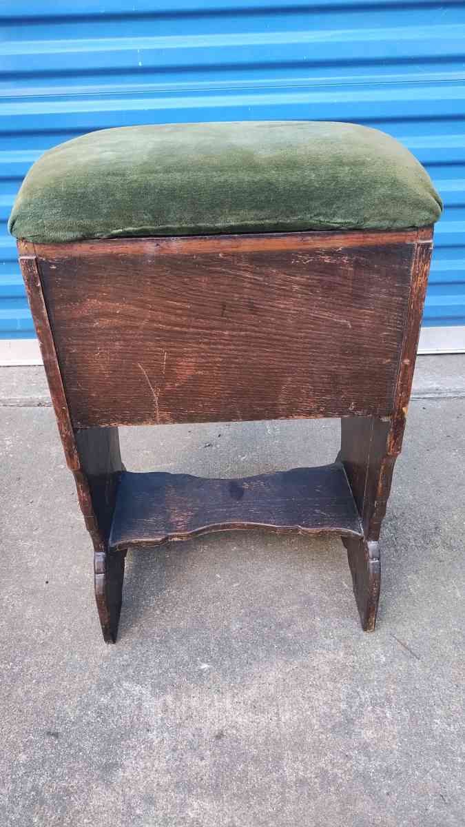 Antique sewing stool - Dallas, Texas - FleaMarketBay