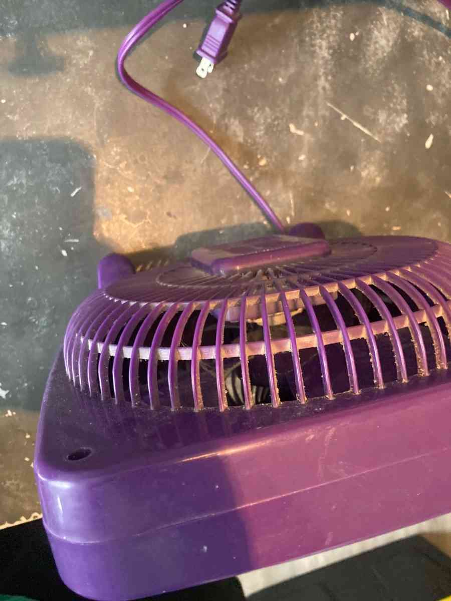 Massey 9inch Personal Box Fan - Essington, Pennsylvania - FleaMarketBay