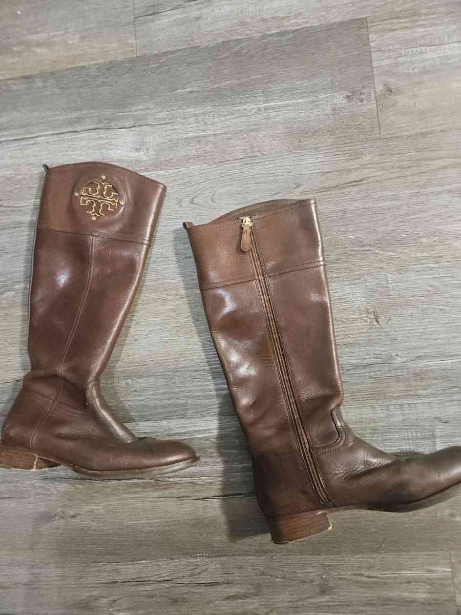 Tory Burch Kiernan Rinding Boots - Tulsa, Oklahoma - FleaMarketBay
