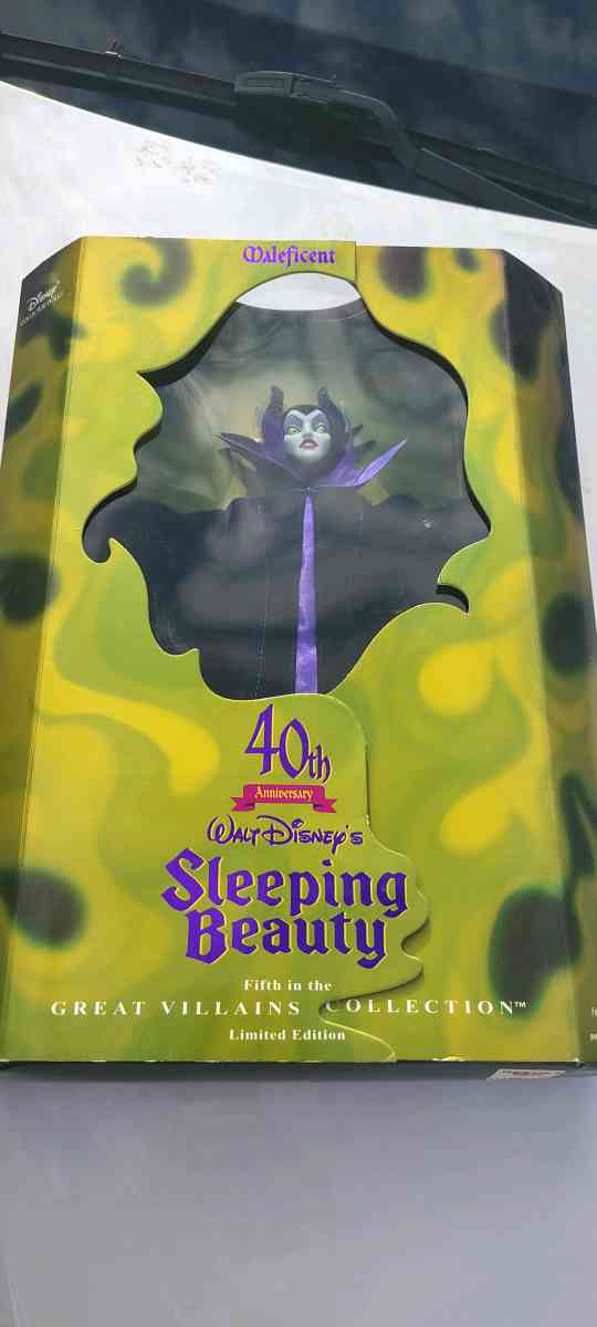 vintage collector dolls - Ringgold, Georgia - FleaMarketBay