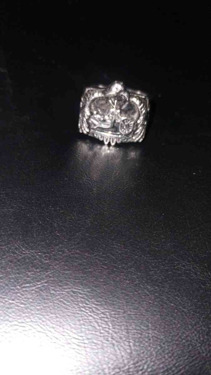 ride hard live free ring