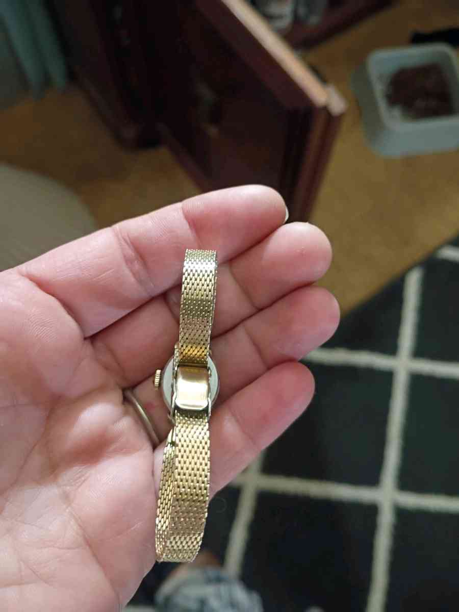 Hamilton vintage ladies watch 10K Band - Leland, North Carolina - FleaMarketBay