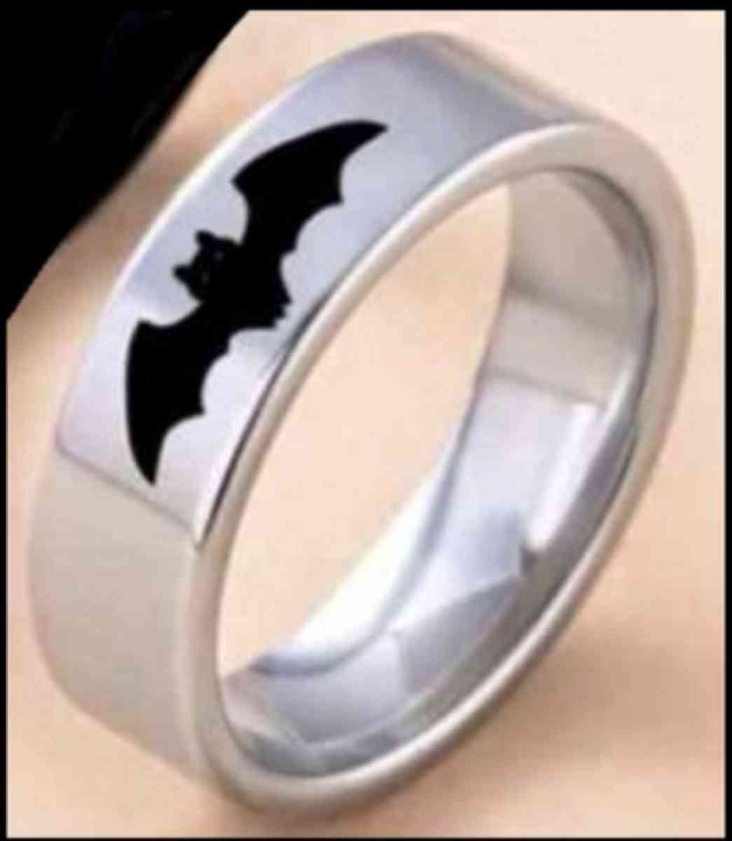 Womens Ring - Decatur, Illinois