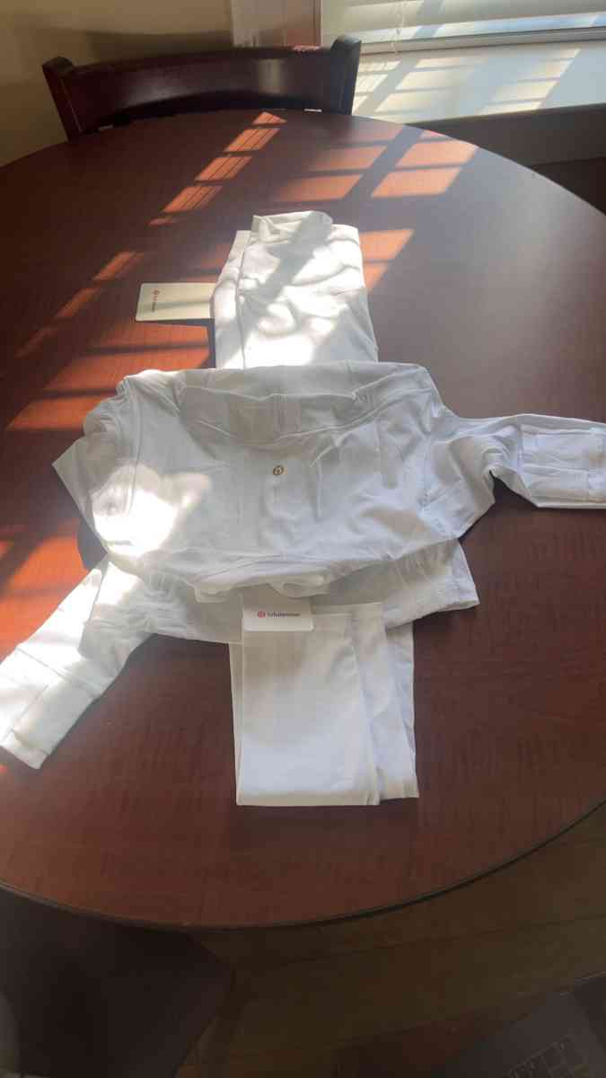 white Lululemon - Columbia, South Carolina - FleaMarketBay