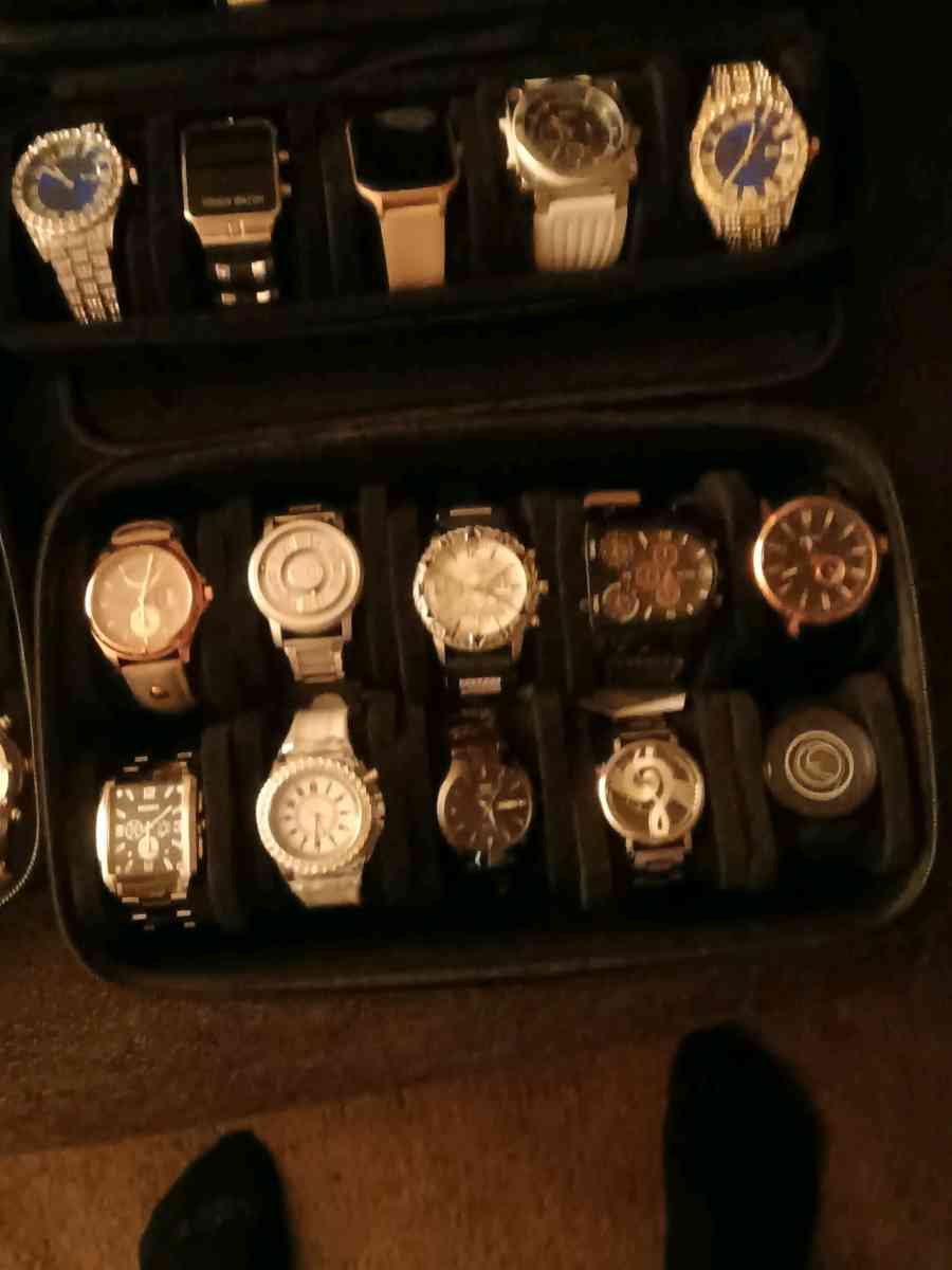 65 WATCHES 6 smart watches all brand new for every occasion - Edison, New Jersey - FleaMarketBay