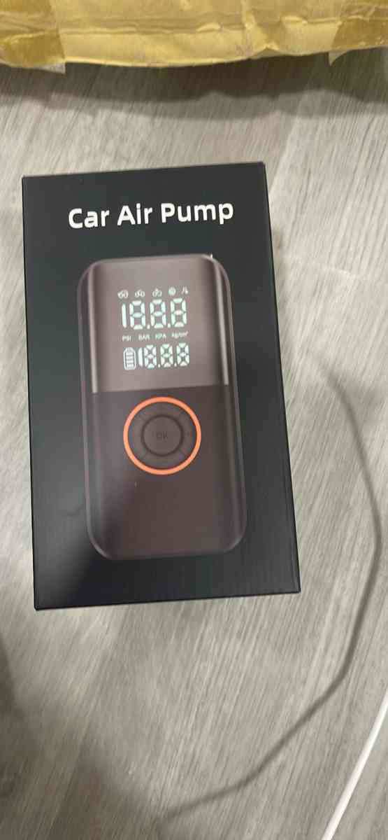 Tire Inflator Portable Air Compressor - Camden, New Jersey - FleaMarketBay