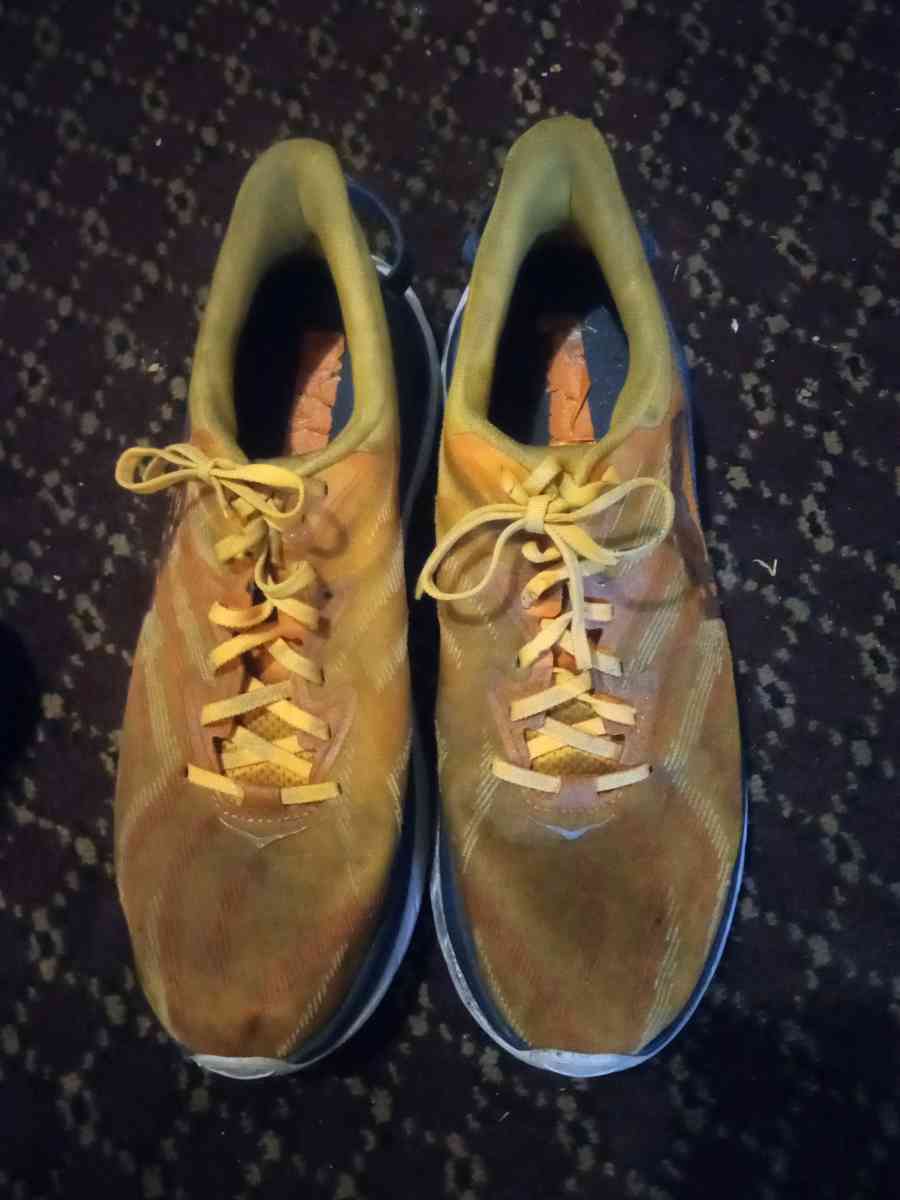 Hoka mens shoes - Oklahoma City, Oklahoma - FleaMarketBay