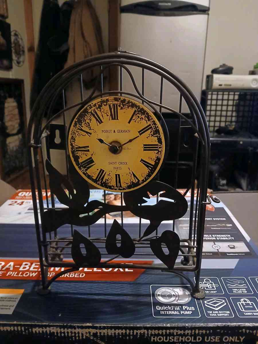 vintage potpourri clock